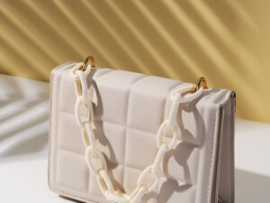 beige schoudertas Alison
