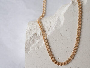Gouden ketting Amber
